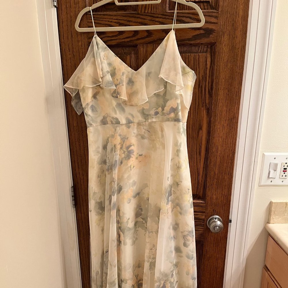 Jenny Yoo Mila Bridesmaids Dress in Vintage Floral Ivory Sage, Size 10